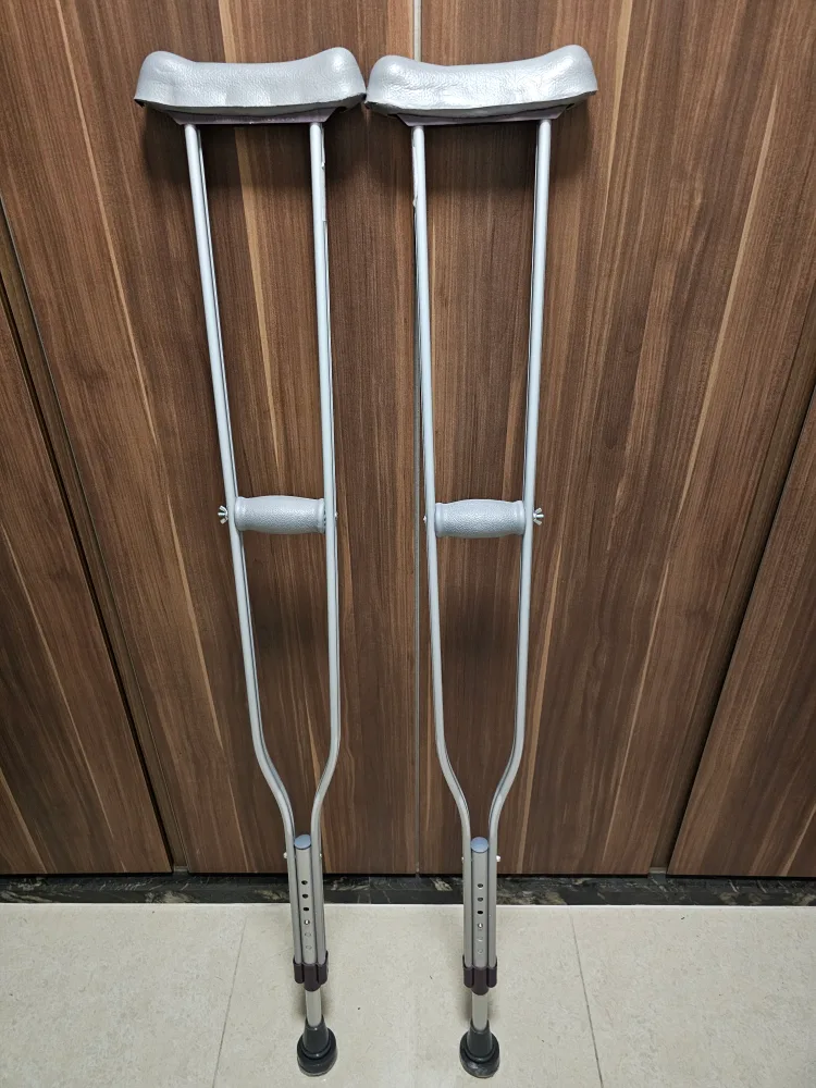 중고 팔꿈치 보조 지팡이