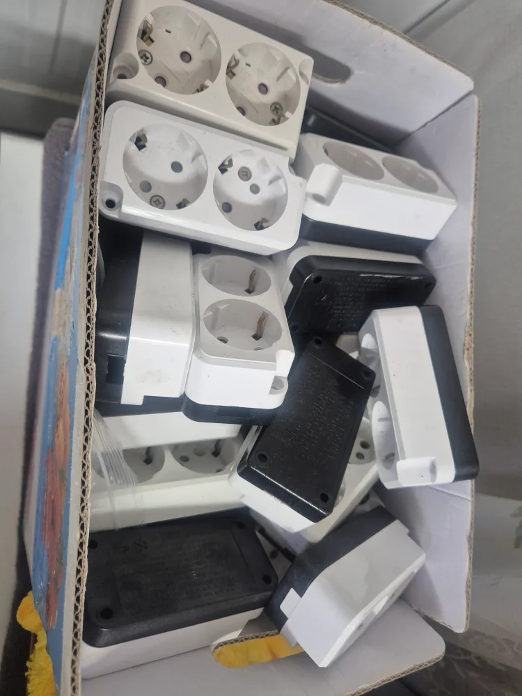 중고노출콘센트 개당 600원 (마지막 10개 남음)