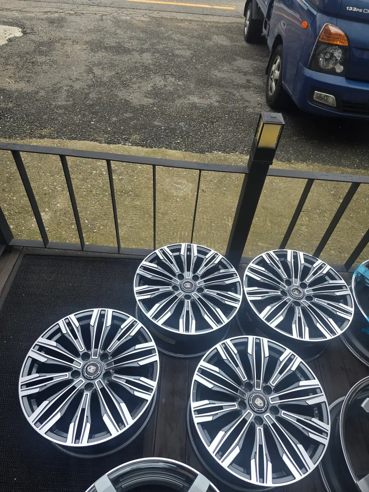 bmw 18인치 중고 휠 SET 창고에 모셔논거 정리합니다