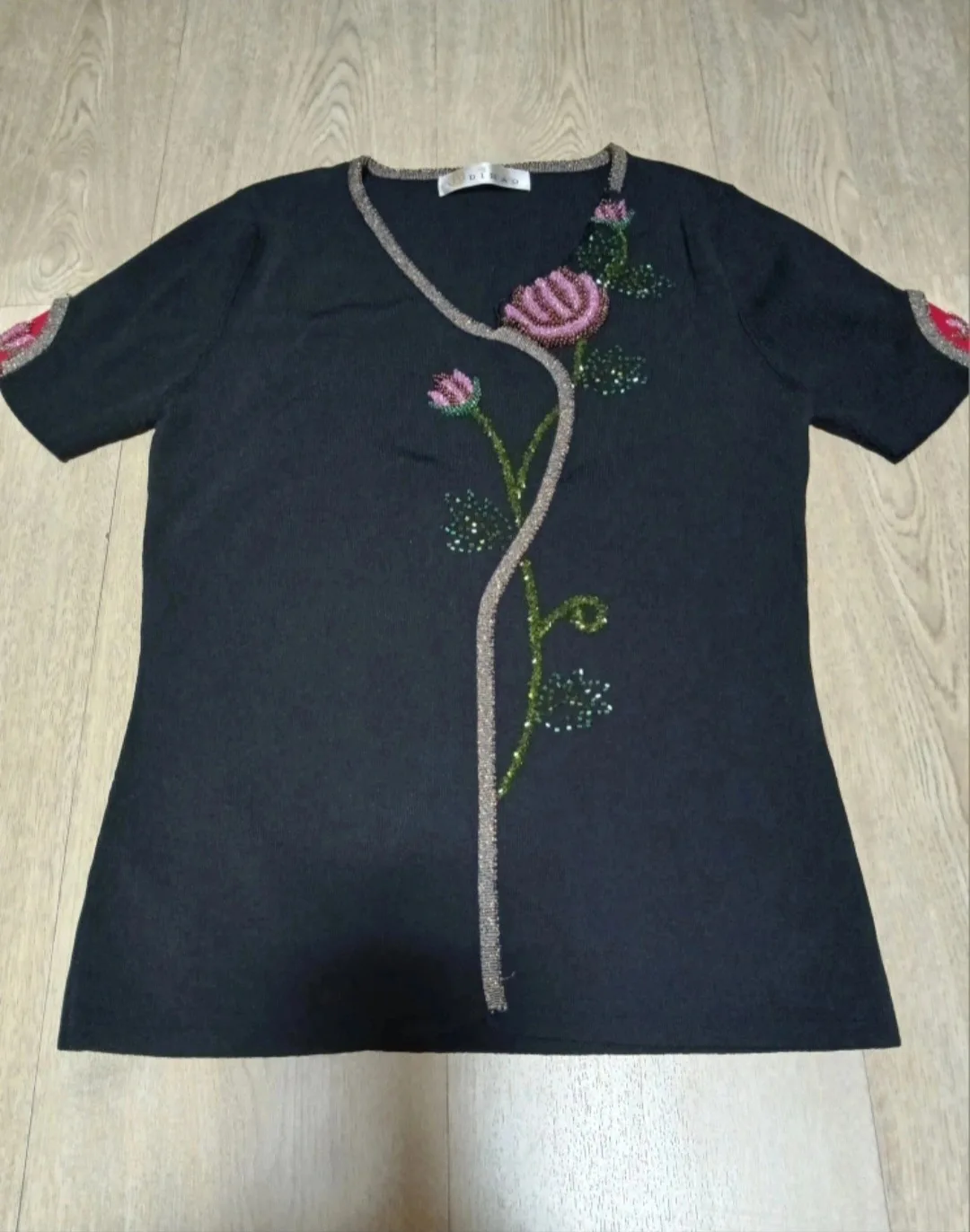 (중고특A급)여성 DIHAO 플라워 반팔 니트 55