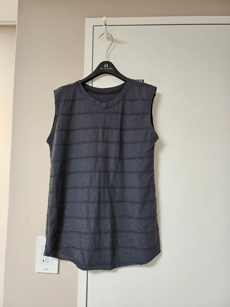 민소매 나시티 슬리브리스 탑