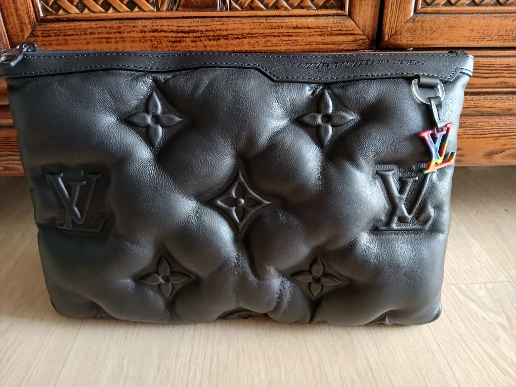 루이비통 Pouch