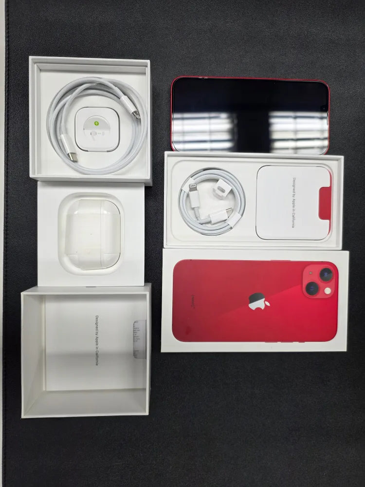 아이폰13 레드 256GB + 에어팟