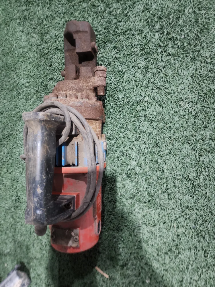 중고 철근 유압절단기