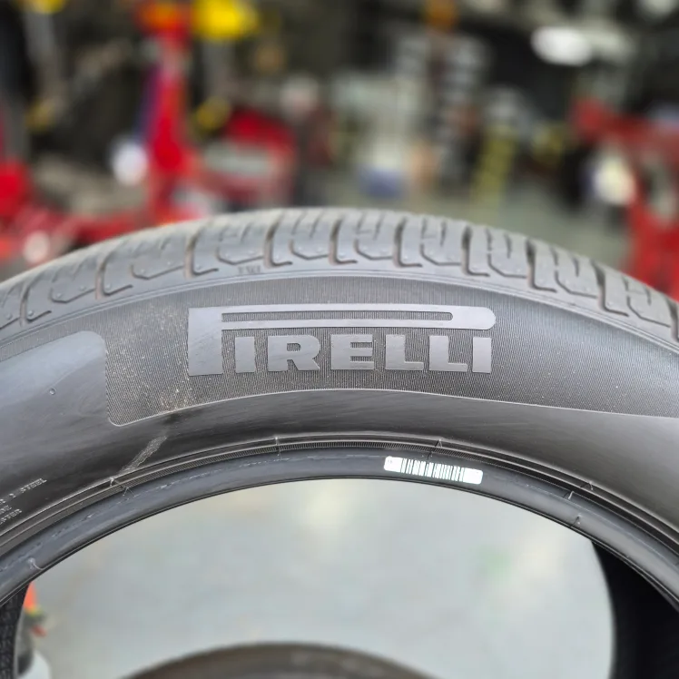 피렐리 215 55 17 p8 중고한대분 판매