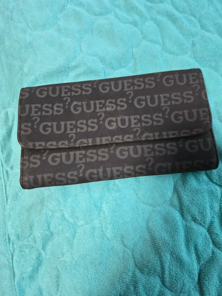 게스 GUESS 장지갑