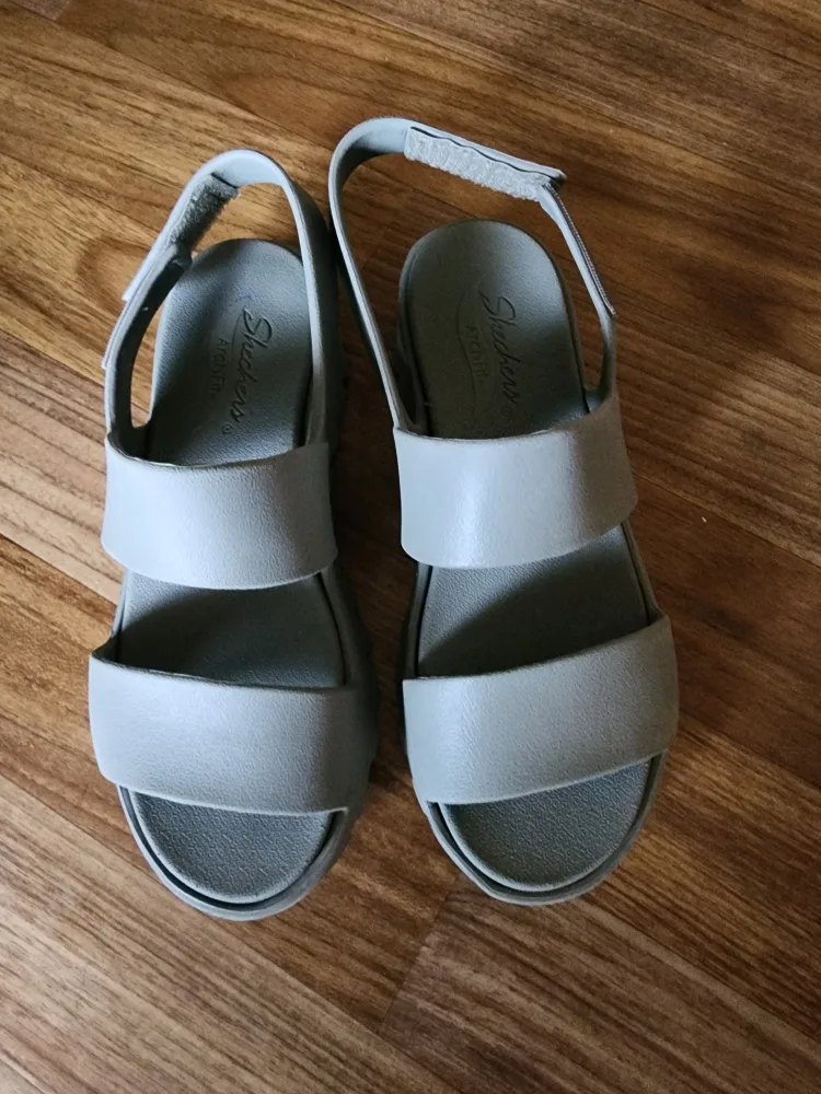 스케쳐스 아치핏 풋워크 카키색 230