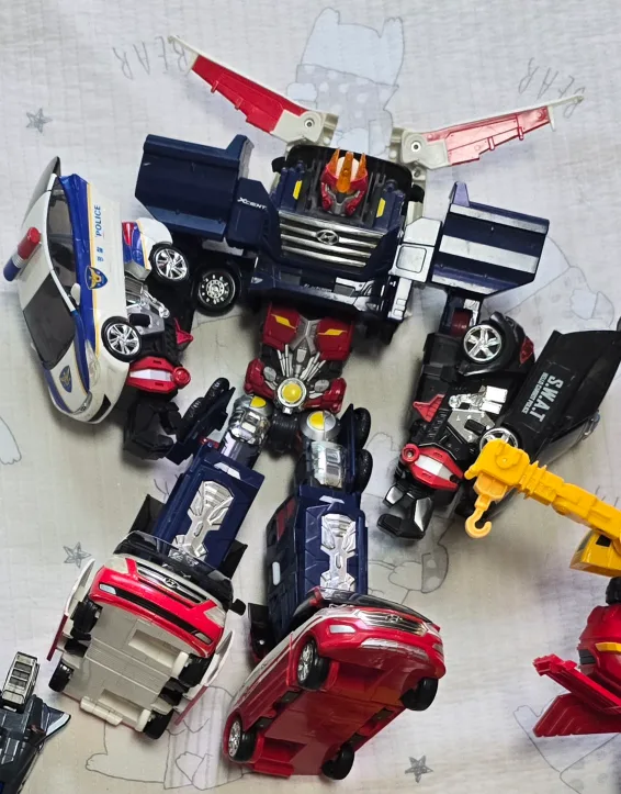 가격내림  펜타스톰  헬로카봇 20000원 가격내림