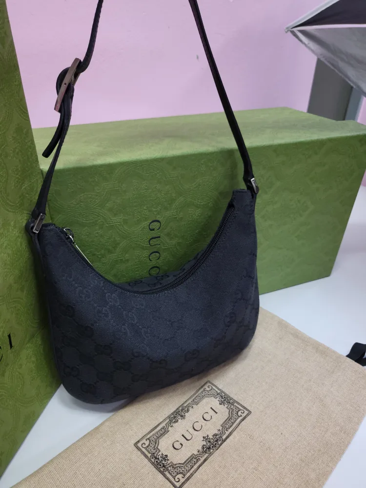 구찌 미니 호보백ㅡ백화점정품!구매시받은모든구성품~선물가능상태~