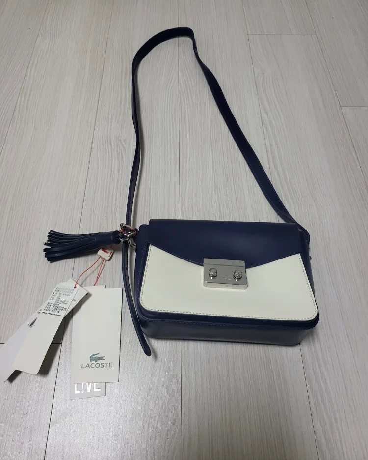 라코스테 여성 크로스백