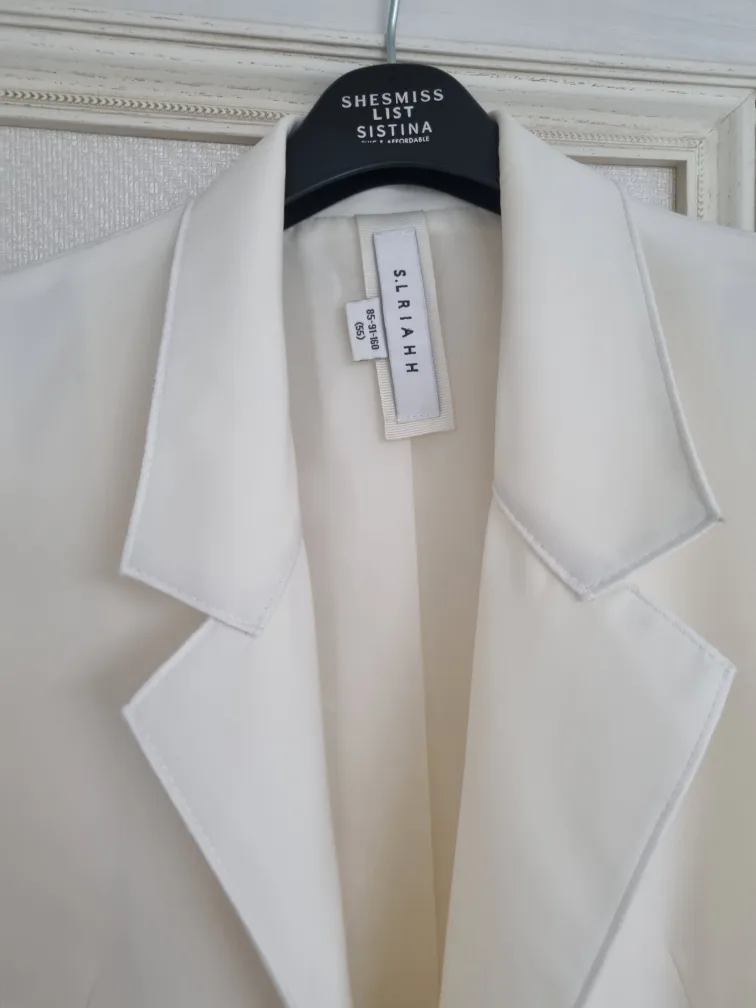 (새상품급)  화이트 조끼  55