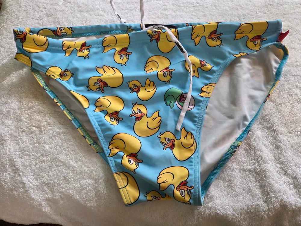 중고 AussieBum 오리 수영복 L