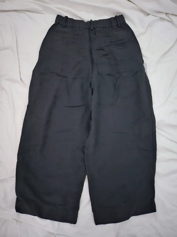 COS 와이드 팬츠 블랙 36