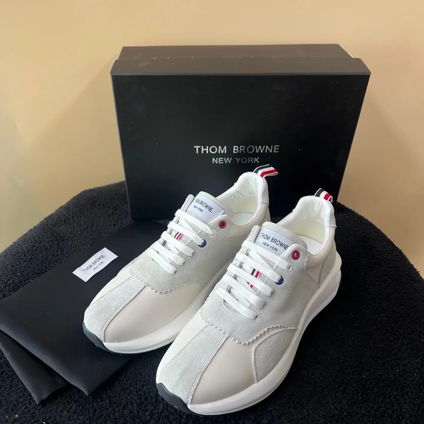 새상품 그대로 보관중입니다 ! 톰브라움 신발 !