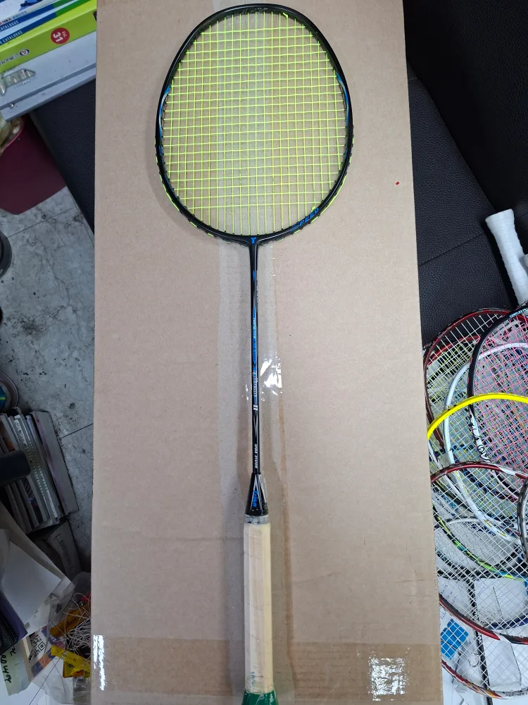 트라이온 EXtreme 2 배드민턴 중고수리 라켓