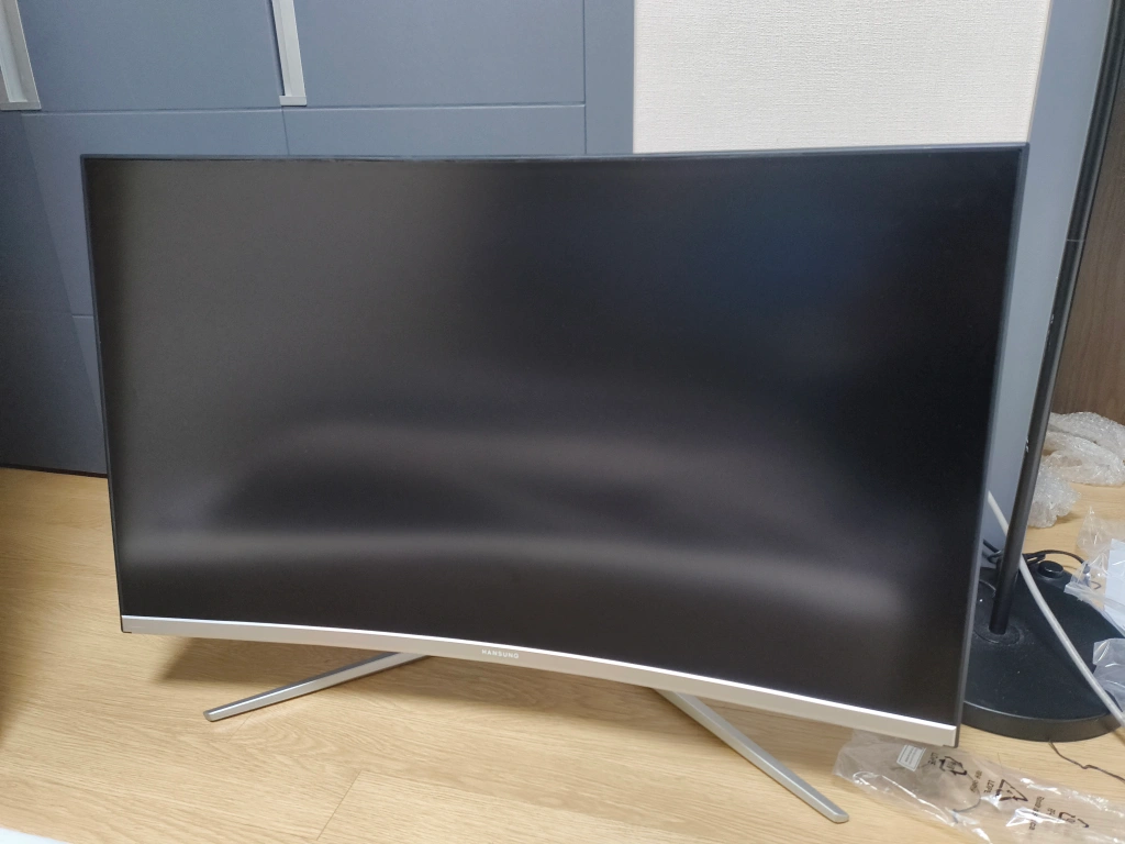 한성 32인치 커브드 모니터 75hz | 디지털기기 | 당근 중고거래