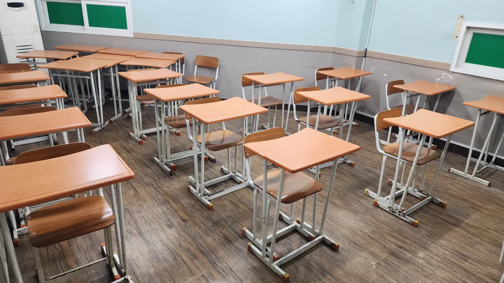 중고 학교 책상 의자 세트 20개