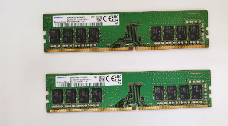 중고 삼성 DDR4 8GB RAM 2개