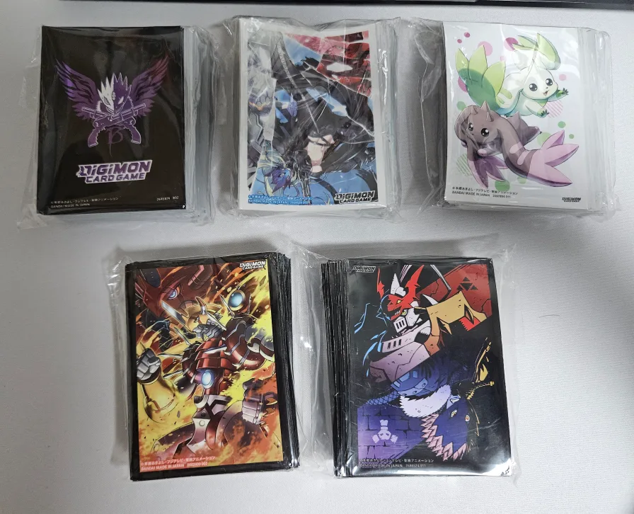 중고 디지몬 카드 슬리브 일괄로 싸게 판매합니다!!