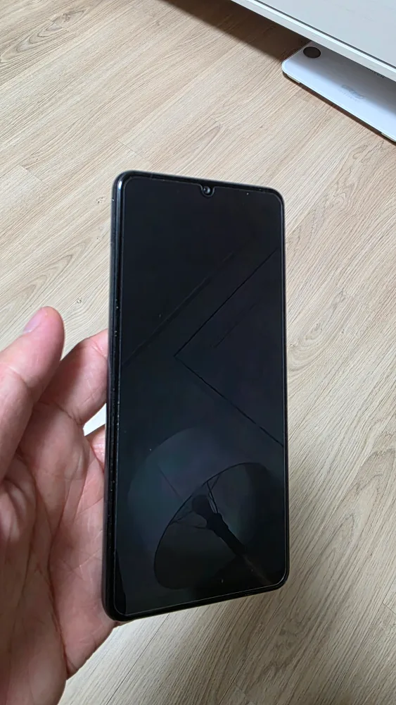 갤럭시 A32 깨끗한 중고폰 판매합니다