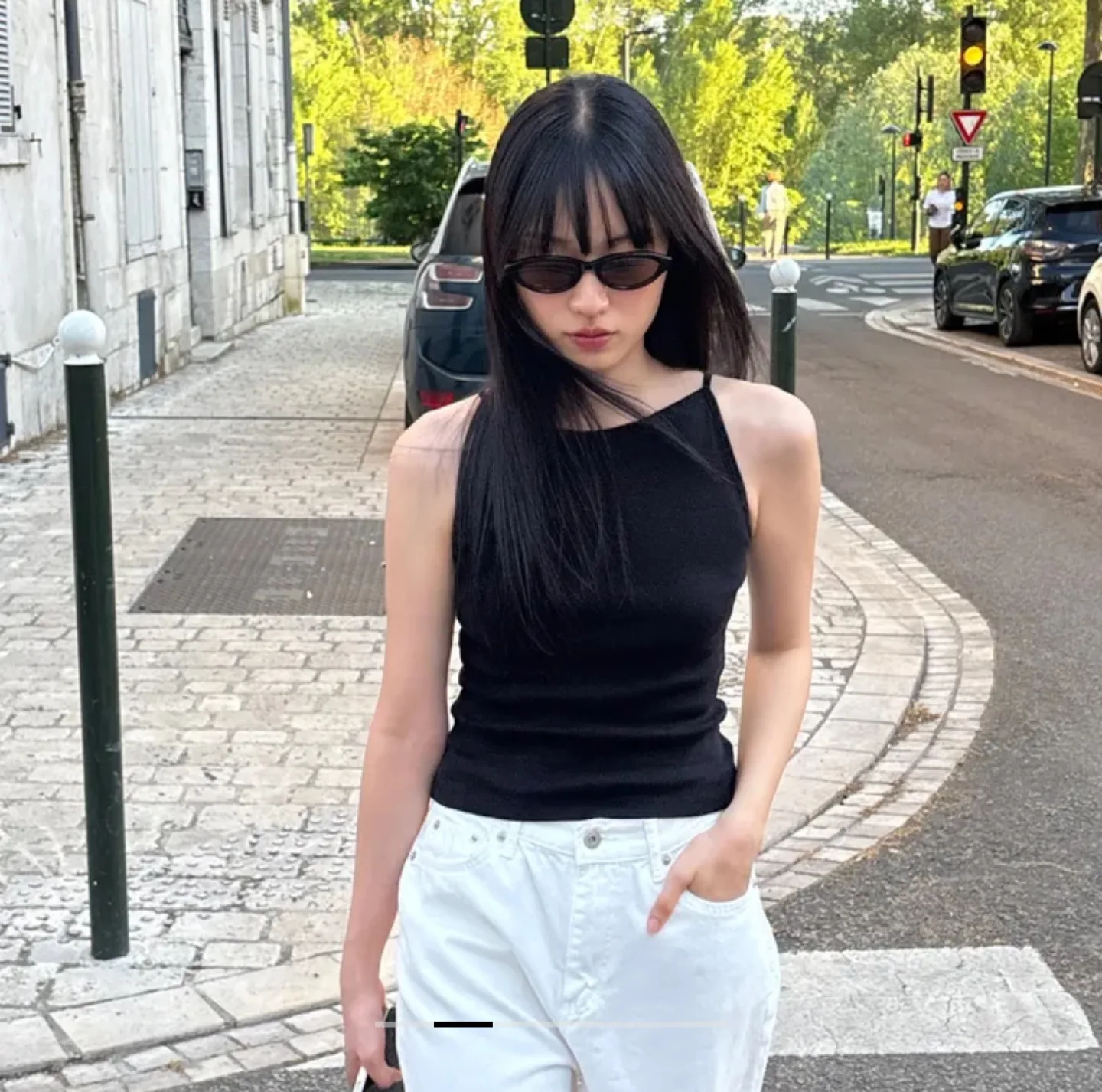 아르토 홀터넥 나시 블랙