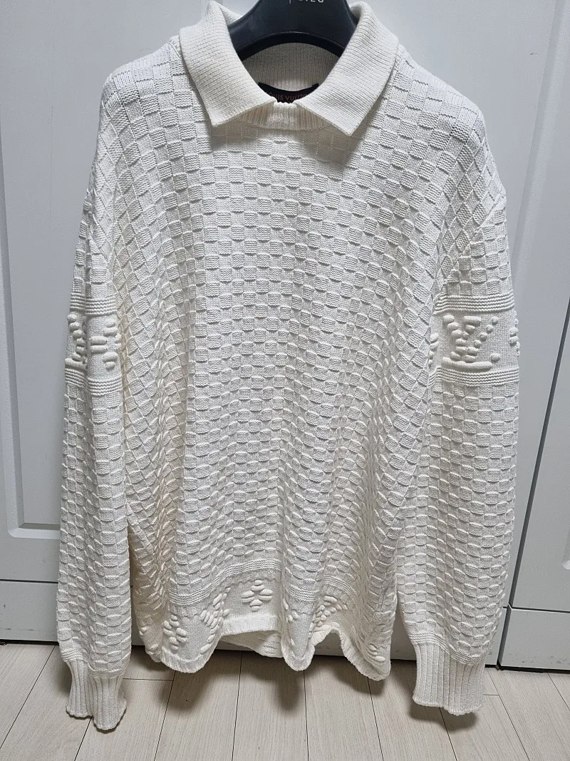 루이비통 23SS 니트 2XL 사이즈(110정도) 극미중고