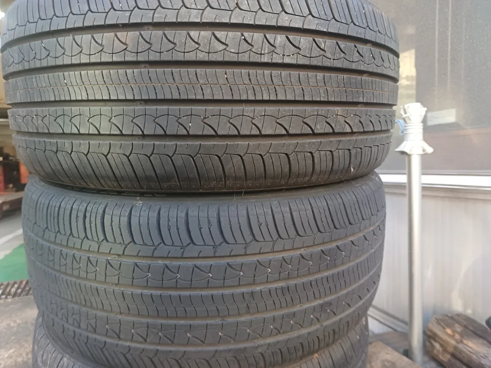 중고 타이어 4본 있습니다