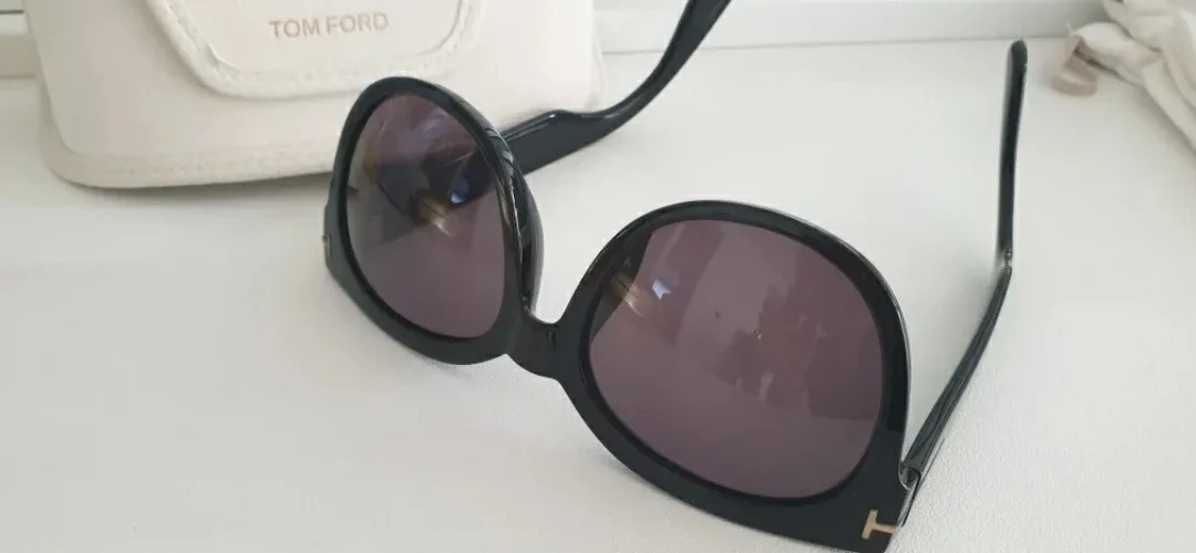 톰포드 선글라스 블랙