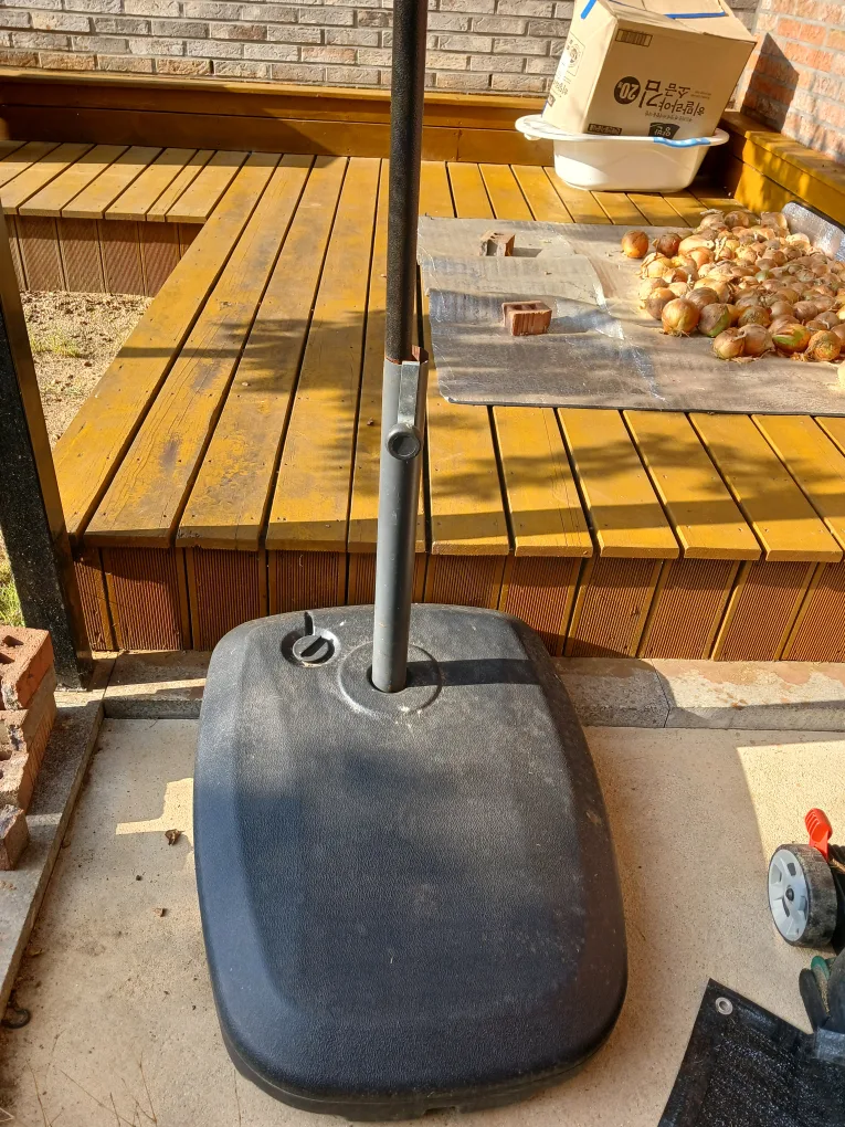 파라솔 받침대팝니다.