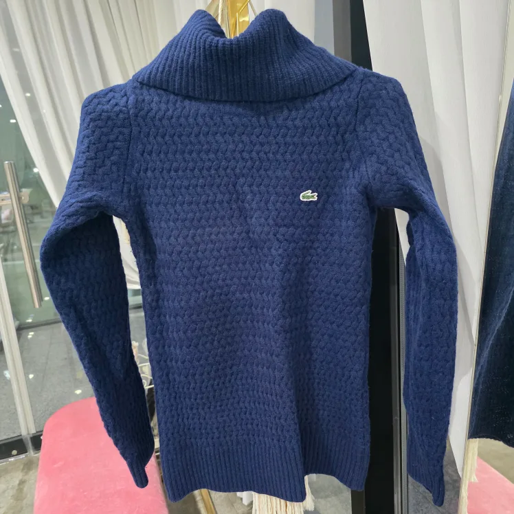 라코스테 Lacoste 니트 36사이즈 새것같은 중고