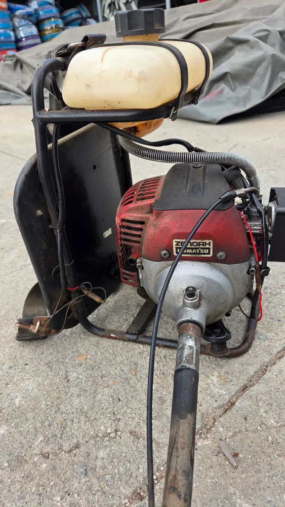 중고제노아 코마츠 예초기