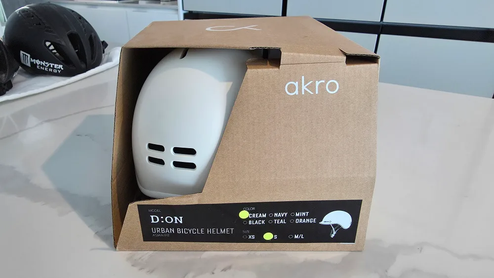 akro 자전거 헬멧