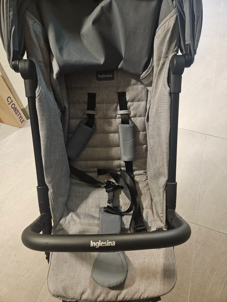잉글레시나 퀴드2 유모차 중고 팝니다~