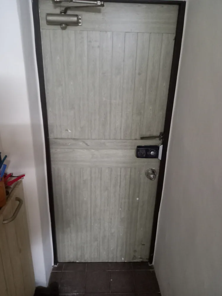 상태좋은 아파트 중고 현관문 삽니다 93x203