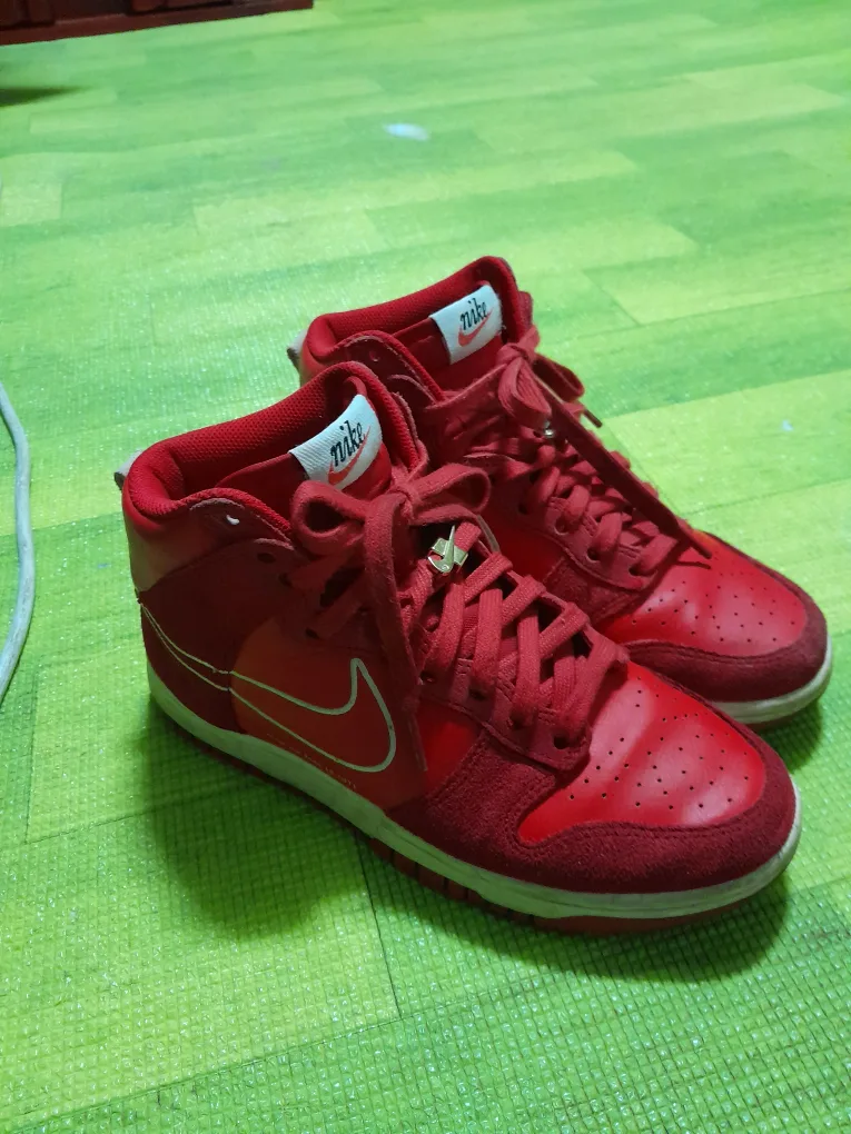 중고   나이키 덩크 하이 1971 레드  250사이즈  45000원