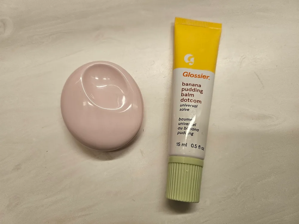 글로시에 (glossier) 고체향수(중고)