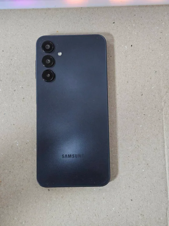 갤럭시 A16 블랙 무결점 새상품급 공기계 팝니다.(25년2월개통)