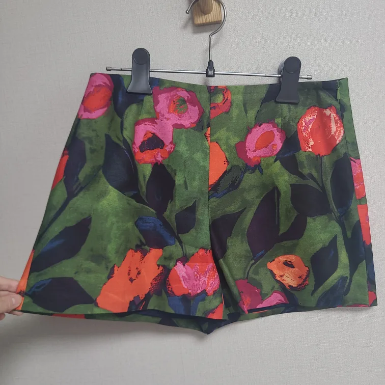 끌로에 꽃무늬 반바지🌺