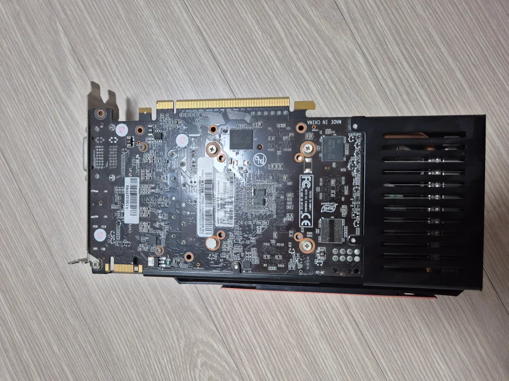 중고 GTX960 JETSTREAM 2GB 그래픽카드 팝니다