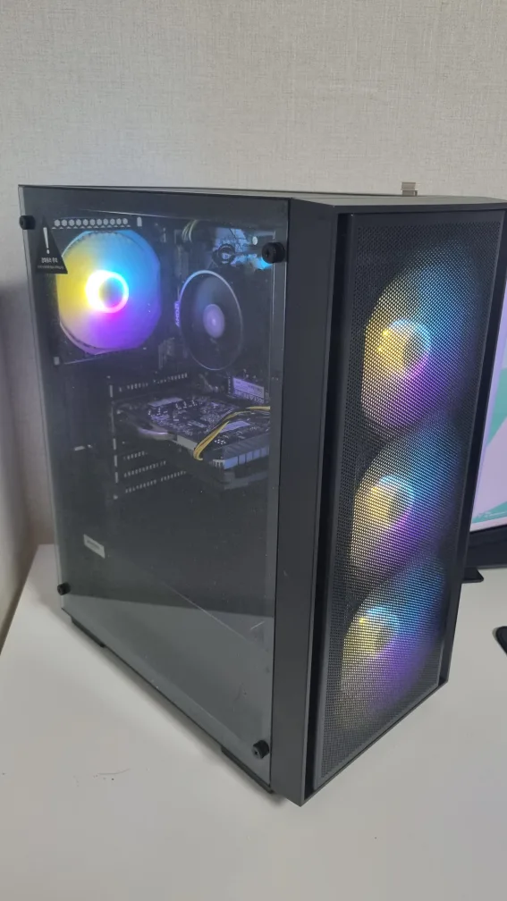 PC 컴퓨터 본체 + 모니터