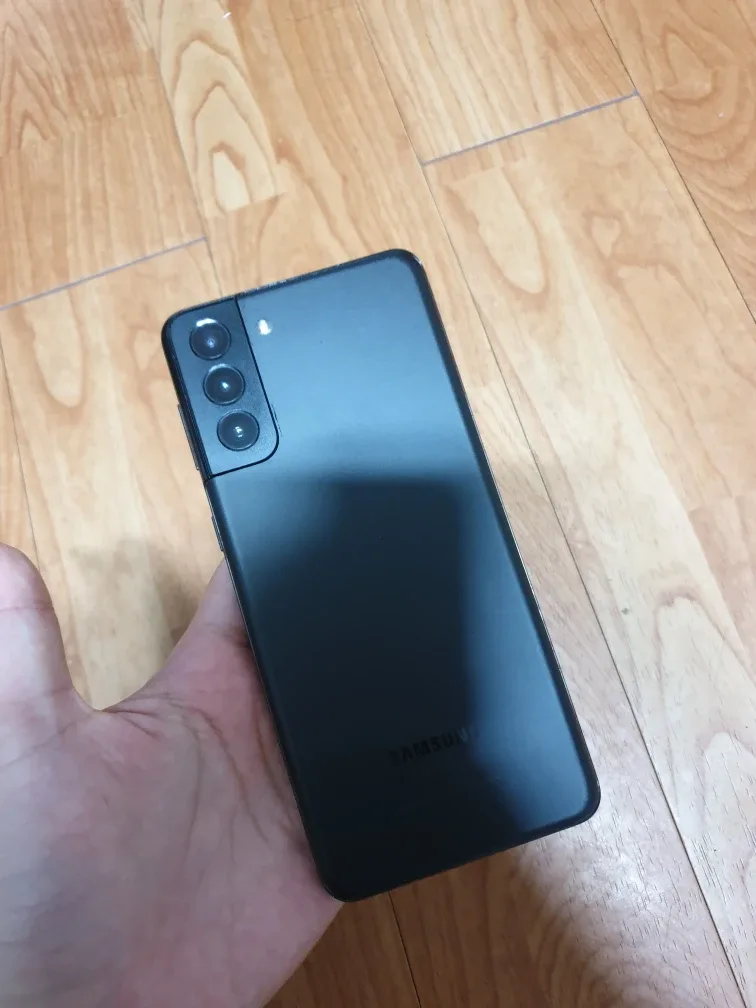 갤럭시 s21플러스 256기가 S급 공기기 팝니다