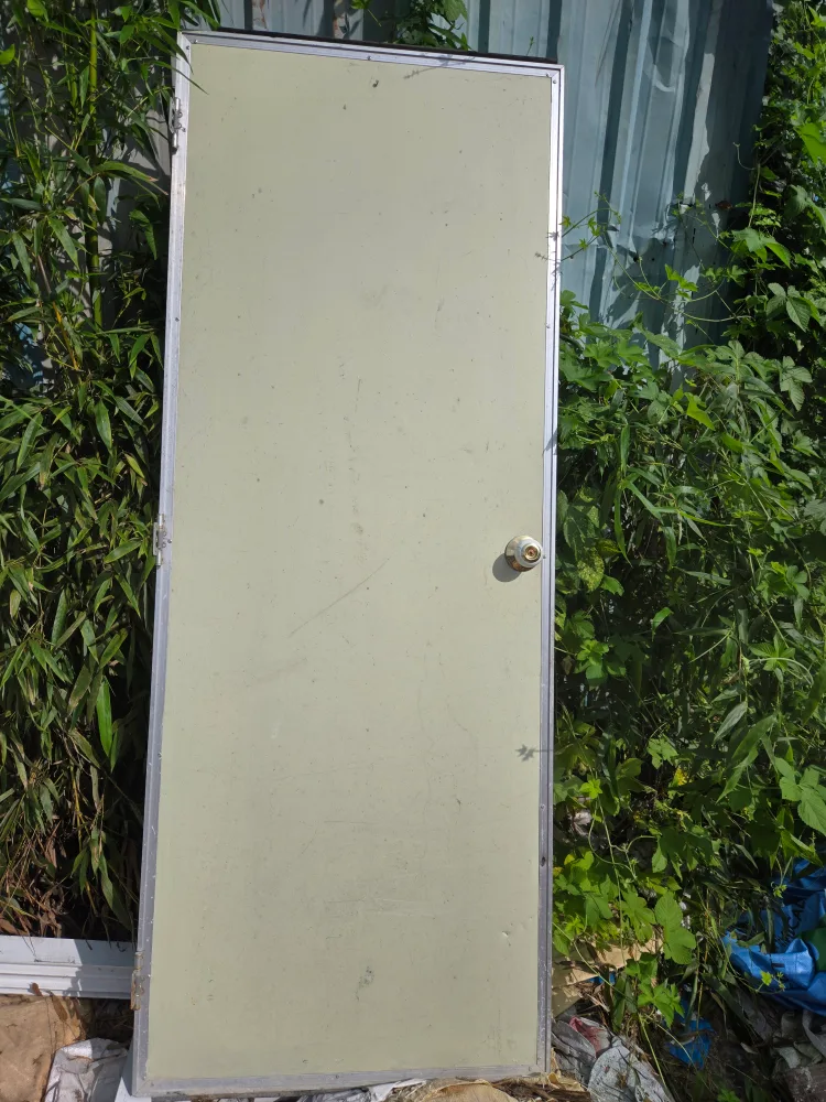 중고 문 판매합니다