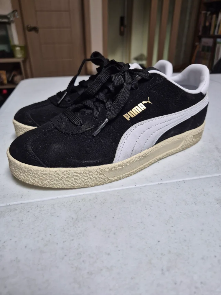 푸마 스웨이드 운동화 235