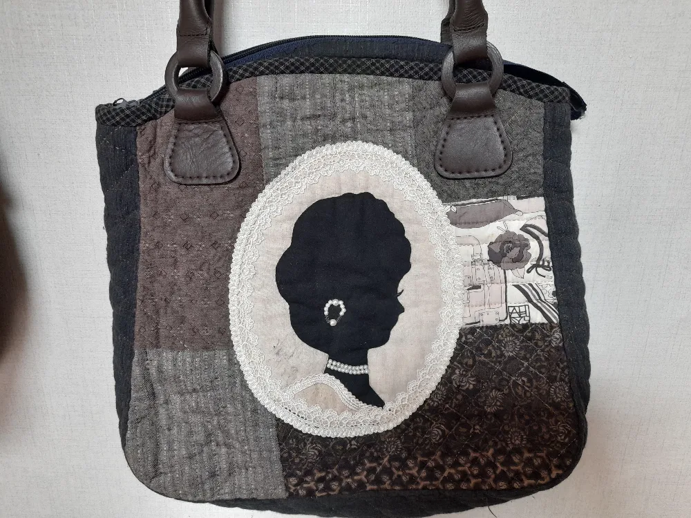 (중고)손퀼트 카메오 여인 아플리케 조각잇기 토트백 손가방