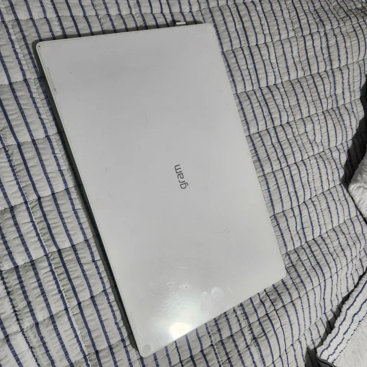 LG Gram 15인치 노트북 15z90n-va70k