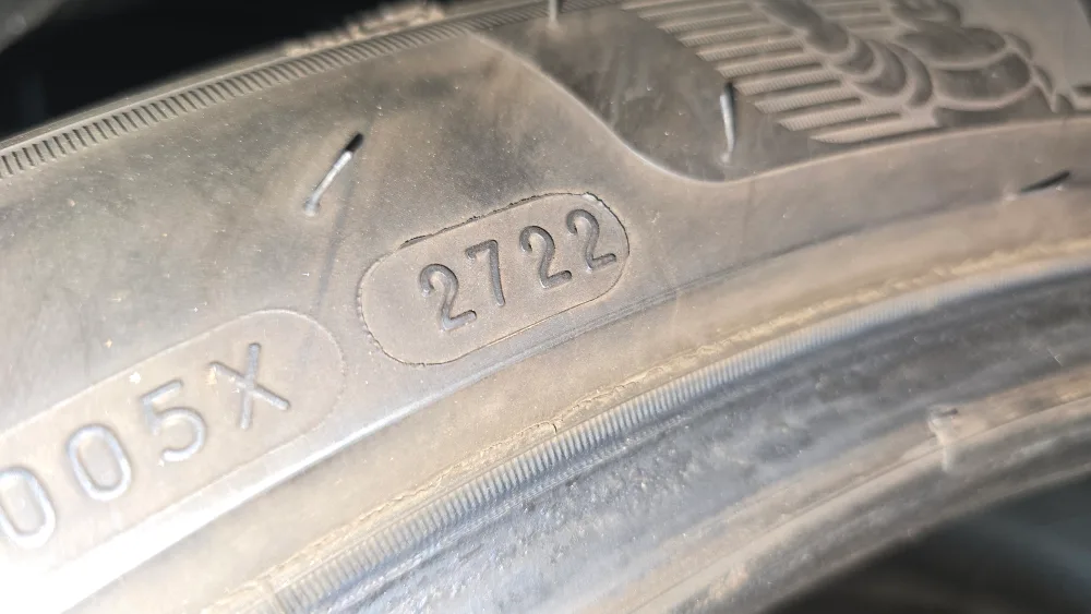 중고 타이어 팝니다