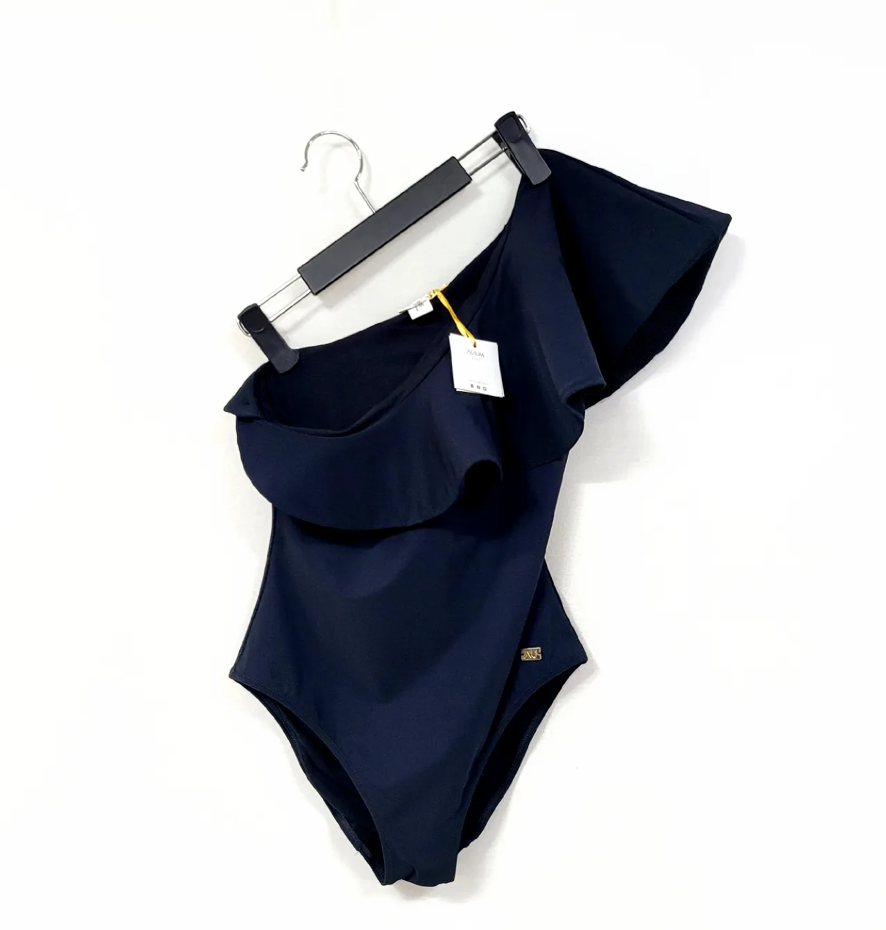 AURUM 아우룸 블랙 오프숄더 수영복