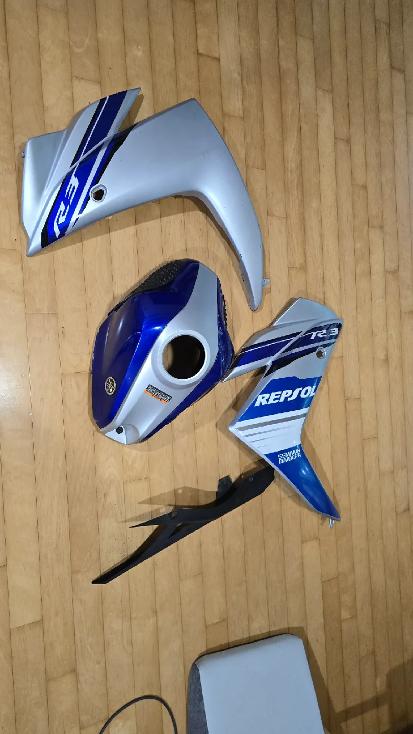 R3 카울 말도안되게 싸게가져가세요