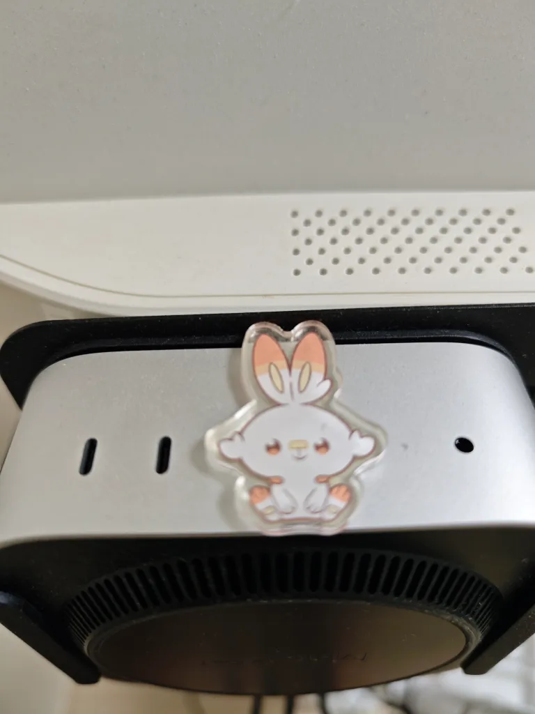 애플 맥미니 m4 램16 2tb 거의 사용안함