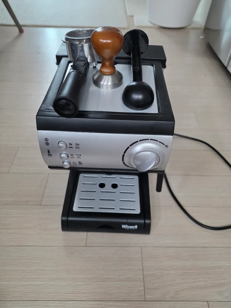 위즈웰 에스프레소 머신 중고 판매합니다